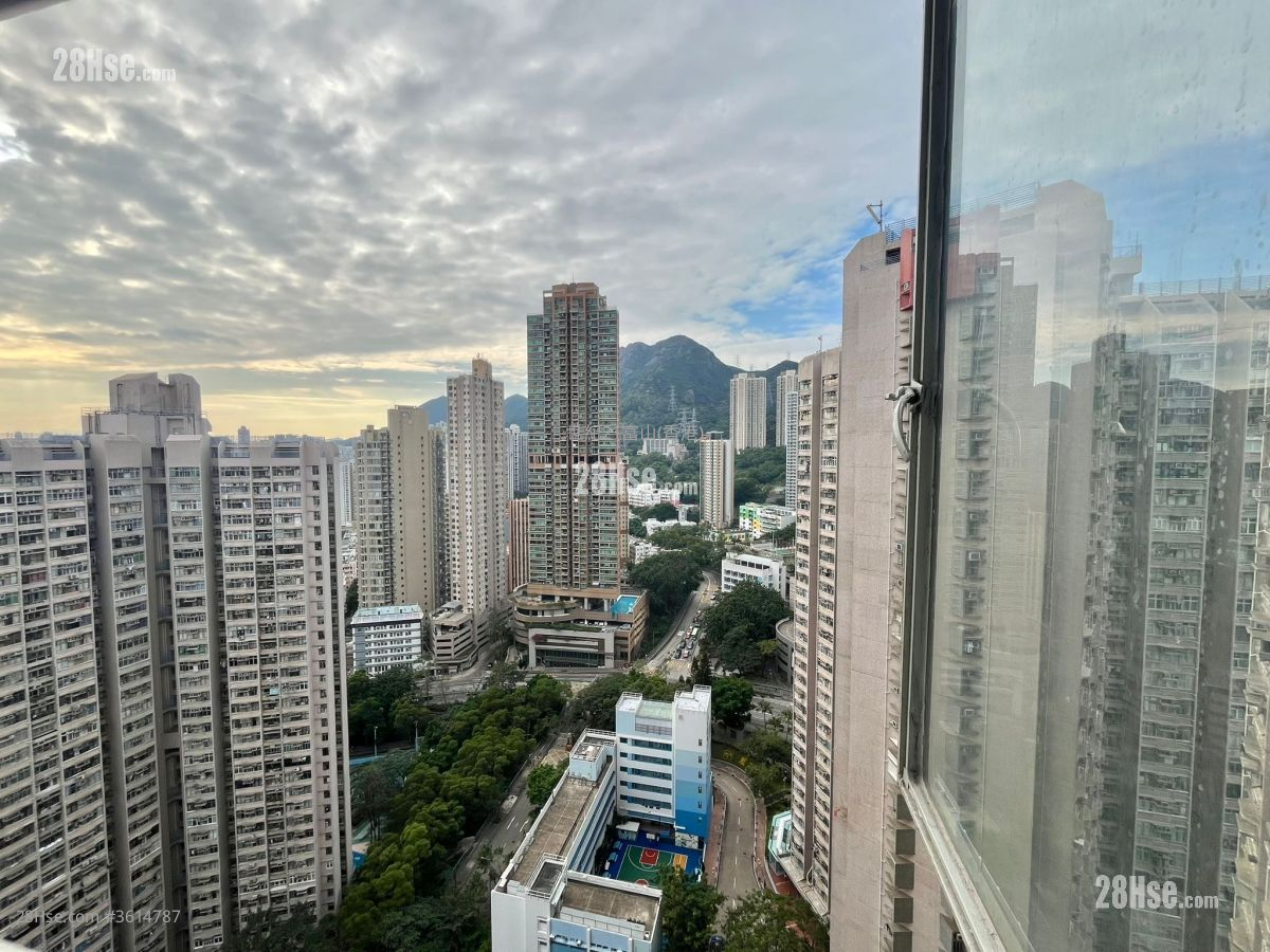 Fung Tak Estate Sell 2 Bedrooms , 1 Bathroom 485 ft² ( 45.1 m² ) Fung Tak Estate Sell 2 Bedrooms , 1 Bathroom 485 ft² ( 45.1 m² )