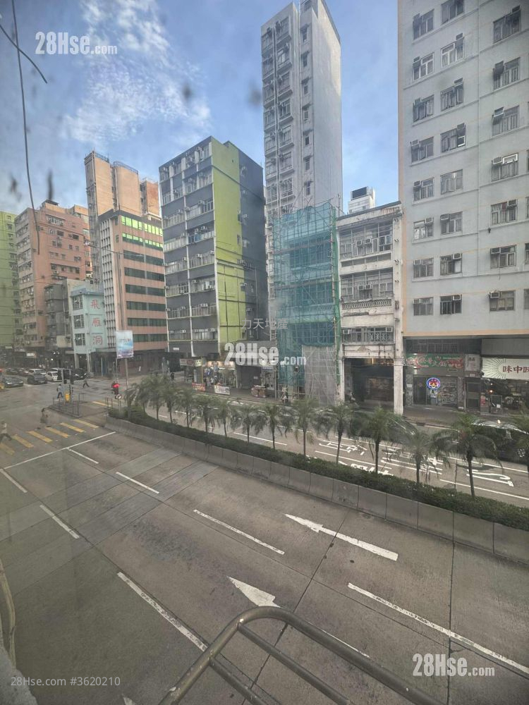 唐楼 租盘 开放式间隔 , 1 浴室 120 平方尺 ( 11.1 平方米 ) 唐楼 租盘 开放式间隔 , 1 浴室 120 平方尺 ( 11.1 平方米 )