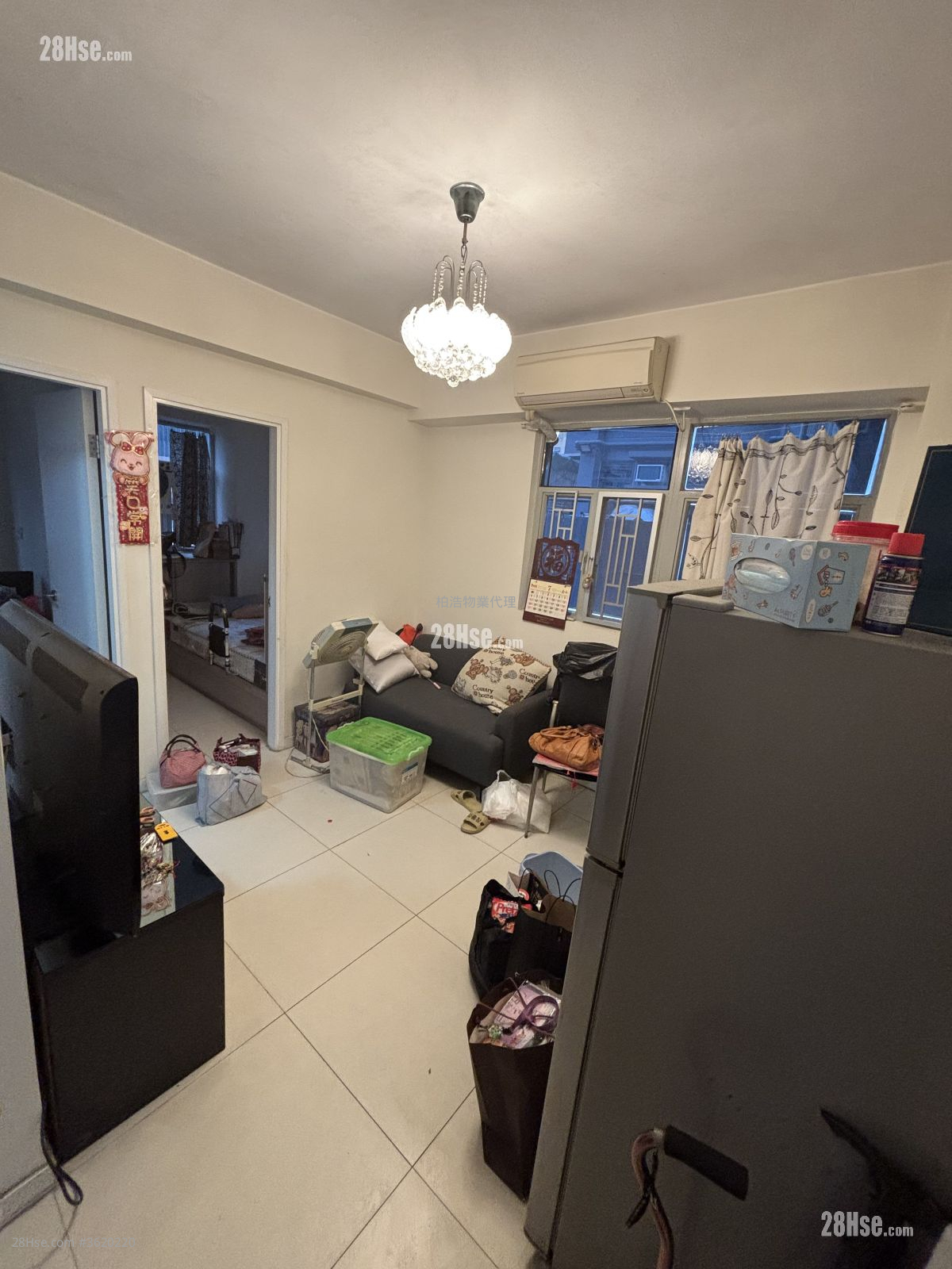 Chiu Tak Mansion Sell 2 Bedrooms , 1 Bathroom 307 ft² ( 28.5 m² ) Chiu Tak Mansion Sell 2 Bedrooms , 1 Bathroom 307 ft² ( 28.5 m² )