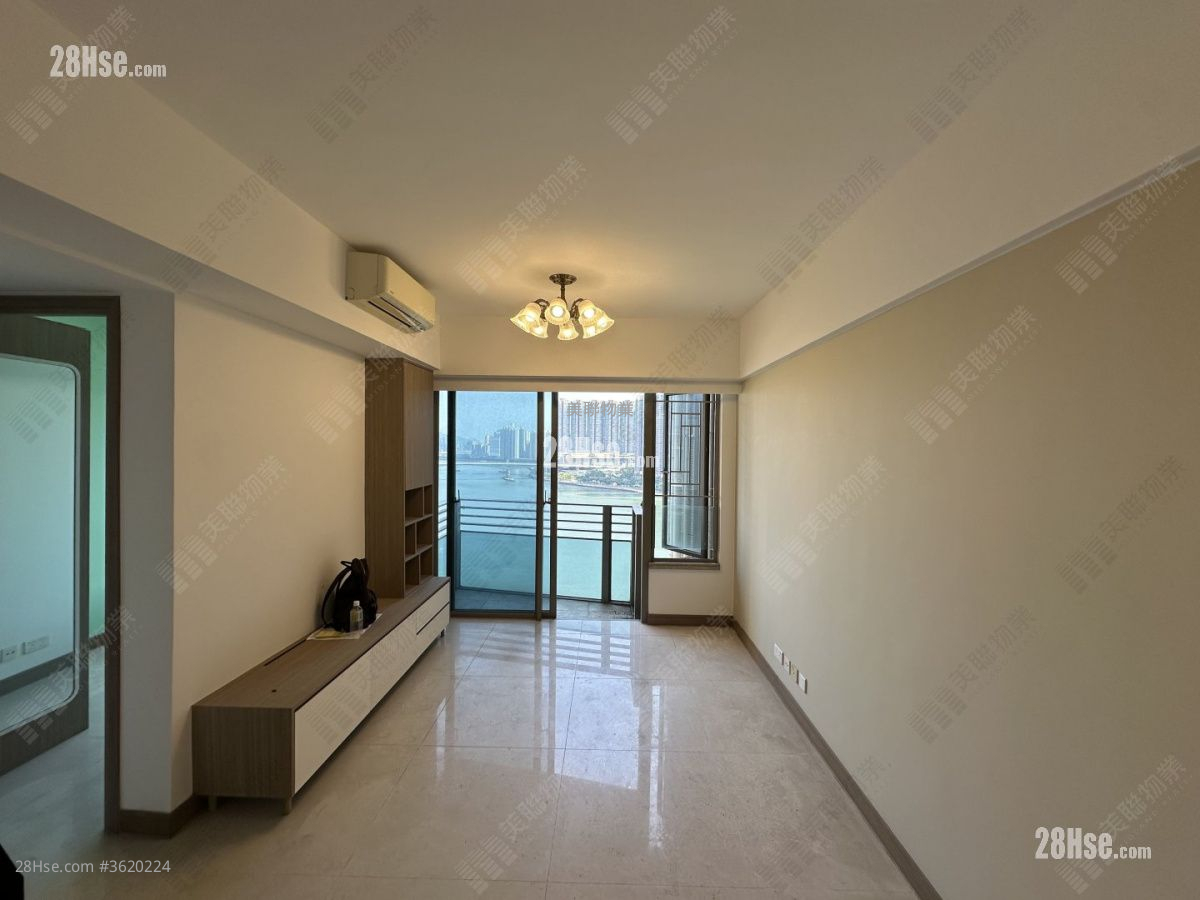 Ocean Pride Rental 3 Bedrooms , 3 Bathrooms 820 ft² ( 76.2 m² ) Ocean Pride Rental 3 Bedrooms , 3 Bathrooms 820 ft² ( 76.2 m² )