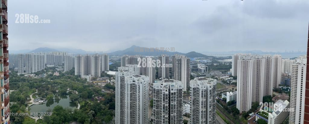Central Park Towers Sell 2 Bedrooms , 1 Bathroom 493 ft² ( 45.8 m² )