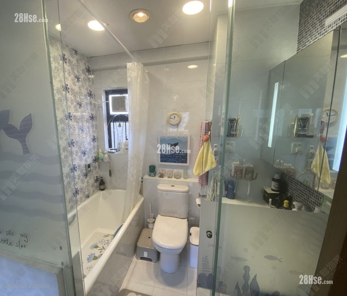 Parc Royale Sell 3 Bedrooms , 2 Bathrooms 922 ft² ( 85.7 m² ) Parc Royale Sell 3 Bedrooms , 2 Bathrooms 922 ft² ( 85.7 m² )