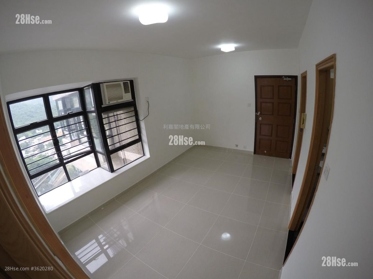 Scenery Court Sell 2 Bedrooms , 1 Bathroom 379 ft² ( 35.2 m² ) Scenery Court Sell 2 Bedrooms , 1 Bathroom 379 ft² ( 35.2 m² )