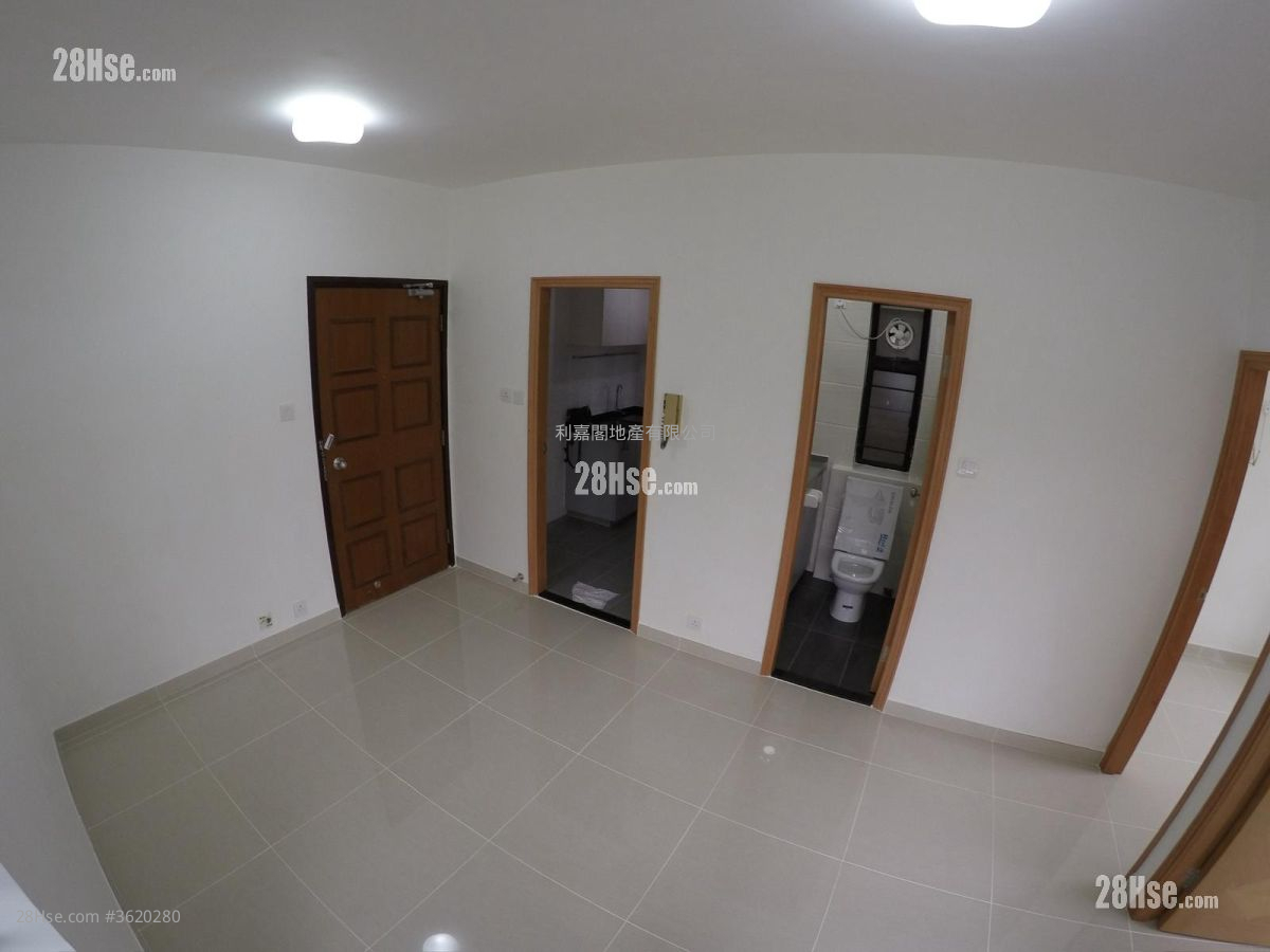 Scenery Court Sell 2 Bedrooms , 1 Bathroom 379 ft² ( 35.2 m² ) Scenery Court Sell 2 Bedrooms , 1 Bathroom 379 ft² ( 35.2 m² )
