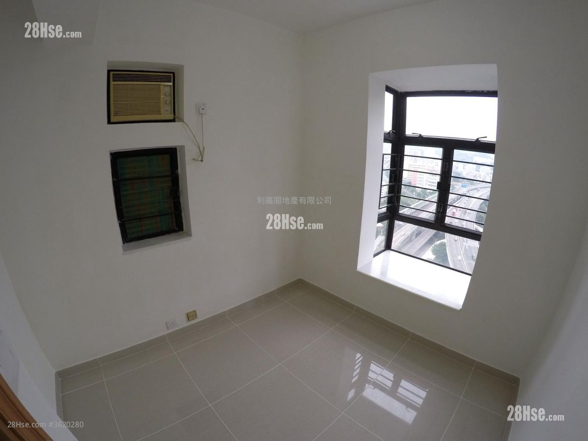 Scenery Court Sell 2 Bedrooms , 1 Bathroom 379 ft² ( 35.2 m² ) Scenery Court Sell 2 Bedrooms , 1 Bathroom 379 ft² ( 35.2 m² )