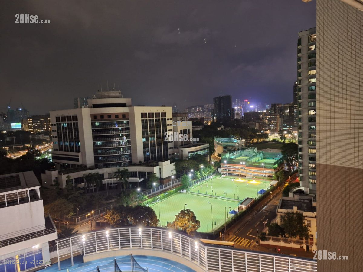 Tak Wai Building Rental 2 Bedrooms , 1 Bathroom 461 ft² ( 42.8 m² ) Tak Wai Building Rental 2 Bedrooms , 1 Bathroom 461 ft² ( 42.8 m² )