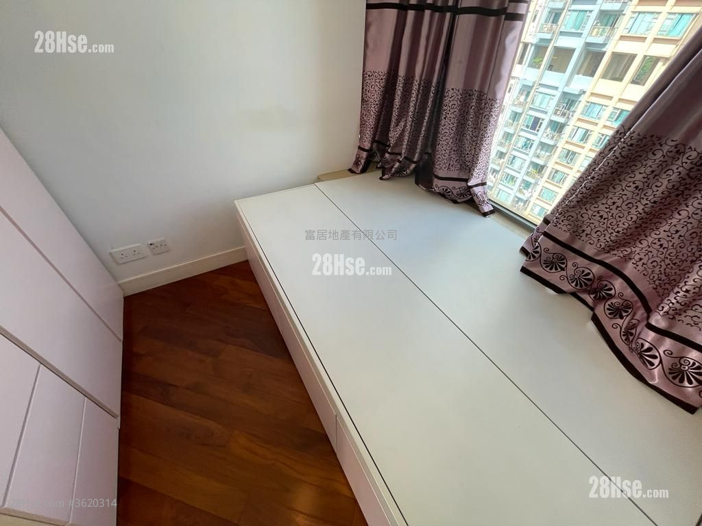 Maison Rose Rental 1 Bedroom , 1 Bathroom 272 ft² ( 25.3 m² ) Maison Rose Rental 1 Bedroom , 1 Bathroom 272 ft² ( 25.3 m² )