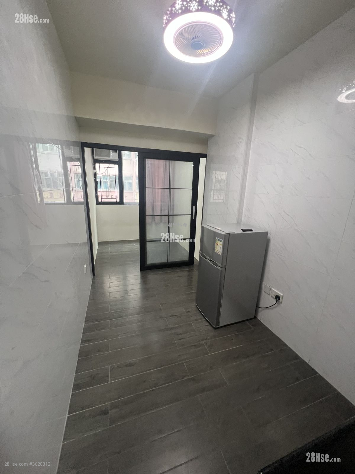 Chinese Mansion Rental 1 Bedroom , 1 Bathroom 170 ft² ( 15.8 m² ) Chinese Mansion Rental 1 Bedroom , 1 Bathroom 170 ft² ( 15.8 m² )