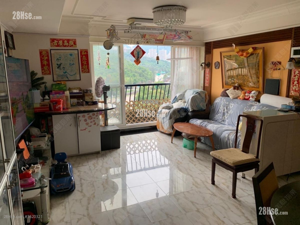 Pictorial Garden Sell 3 Bedrooms , 2 Bathrooms 912 ft² ( 84.7 m² ) Pictorial Garden Sell 3 Bedrooms , 2 Bathrooms 912 ft² ( 84.7 m² )