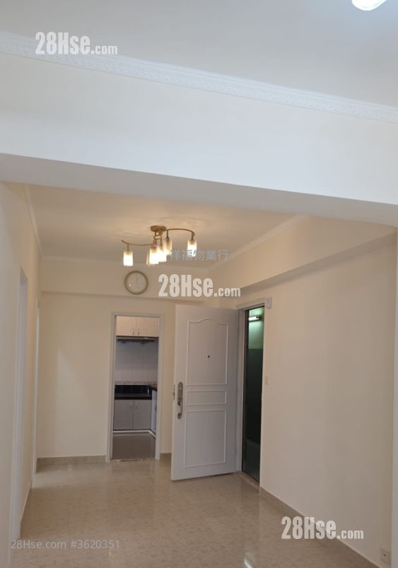 Tuck Wun Mansion Rental 3 Bedrooms , 1 Bathroom 516 ft² ( 47.9 m² ) Tuck Wun Mansion Rental 3 Bedrooms , 1 Bathroom 516 ft² ( 47.9 m² )