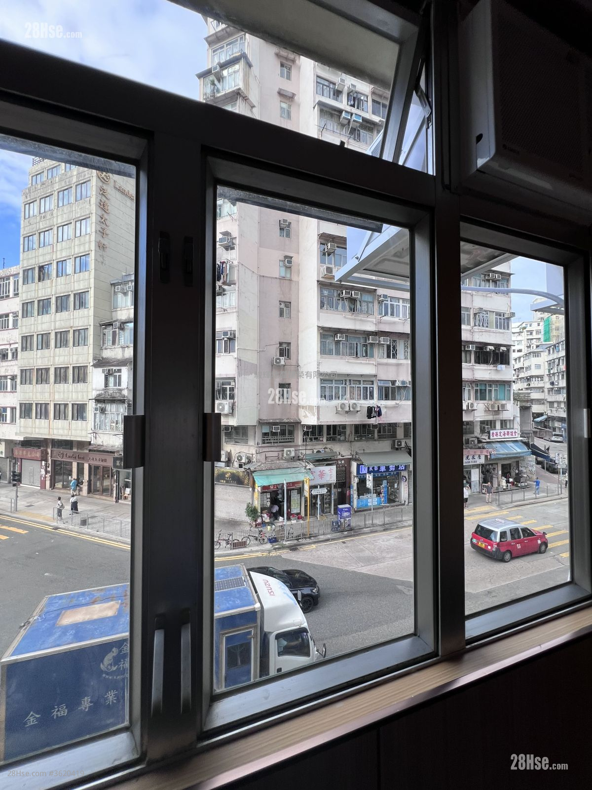 南枫楼 租盘 1 浴室 180 平方尺 ( 16.7 平方米 ) 南枫楼 租盘 1 浴室 180 平方尺 ( 16.7 平方米 )