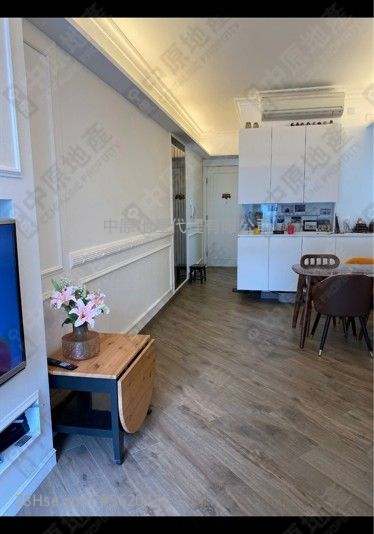 The Orchards Sell 2 Bedrooms 616 ft² ( 57.2 m² ) The Orchards Sell 2 Bedrooms 616 ft² ( 57.2 m² )
