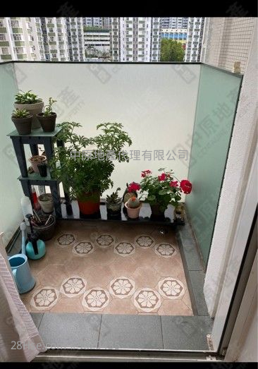 The Orchards Sell 2 Bedrooms 616 ft² ( 57.2 m² ) The Orchards Sell 2 Bedrooms 616 ft² ( 57.2 m² )