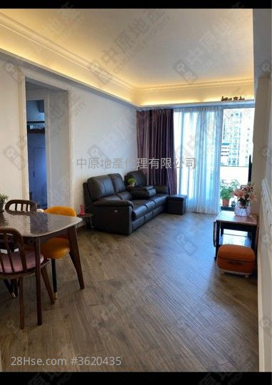 The Orchards Sell 2 Bedrooms 616 ft² ( 57.2 m² ) The Orchards Sell 2 Bedrooms 616 ft² ( 57.2 m² )
