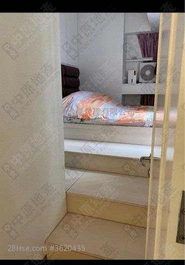 The Orchards Sell 2 Bedrooms 616 ft² ( 57.2 m² ) The Orchards Sell 2 Bedrooms 616 ft² ( 57.2 m² )
