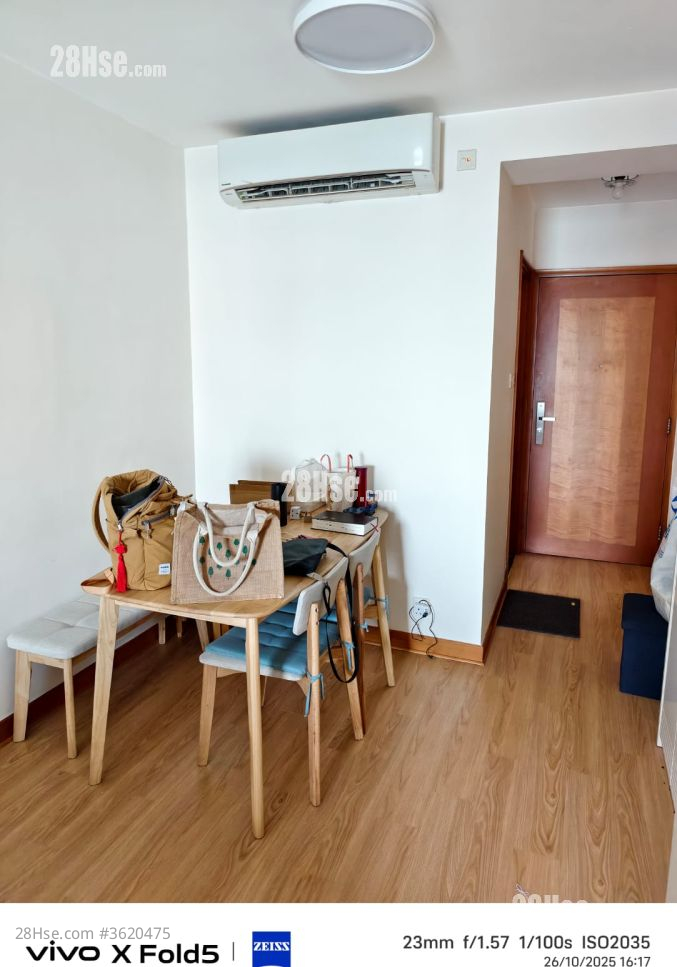 厅: 维景湾畔 租盘 2 房 , 1 浴室 527 平方尺 ( 49.0 平方米 ) 厅: 维景湾畔 租盘 2 房 , 1 浴室 527 平方尺 ( 49.0 平方米 )