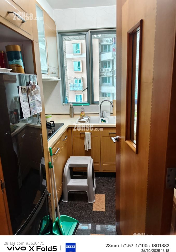 厨房: 维景湾畔 租盘 2 房 , 1 浴室 527 平方尺 ( 49.0 平方米 ) 厨房: 维景湾畔 租盘 2 房 , 1 浴室 527 平方尺 ( 49.0 平方米 )