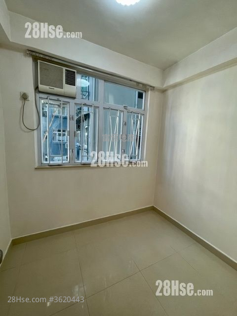 Whampoa Building Rental 2 Bedrooms , 1 Bathroom 286 ft² ( 26.6 m² ) Whampoa Building Rental 2 Bedrooms , 1 Bathroom 286 ft² ( 26.6 m² )