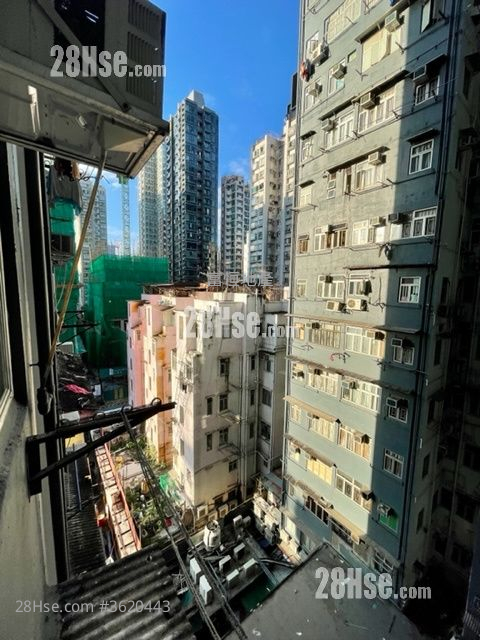 Whampoa Building Rental 2 Bedrooms , 1 Bathroom 286 ft² ( 26.6 m² ) Whampoa Building Rental 2 Bedrooms , 1 Bathroom 286 ft² ( 26.6 m² )