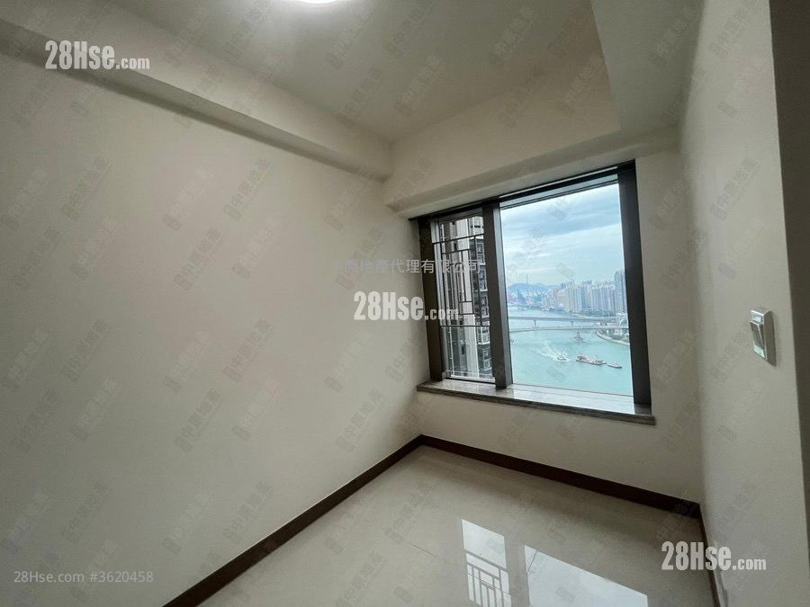 Ocean Pride Rental 2 Bedrooms , 1 Bathroom 530 ft² ( 49.2 m² ) Ocean Pride Rental 2 Bedrooms , 1 Bathroom 530 ft² ( 49.2 m² )