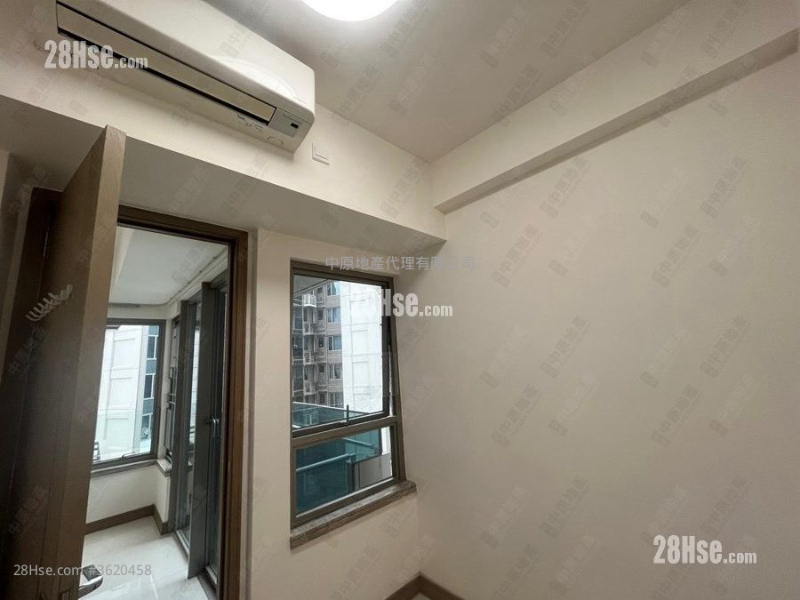Ocean Pride Rental 2 Bedrooms , 1 Bathroom 530 ft² ( 49.2 m² ) Ocean Pride Rental 2 Bedrooms , 1 Bathroom 530 ft² ( 49.2 m² )