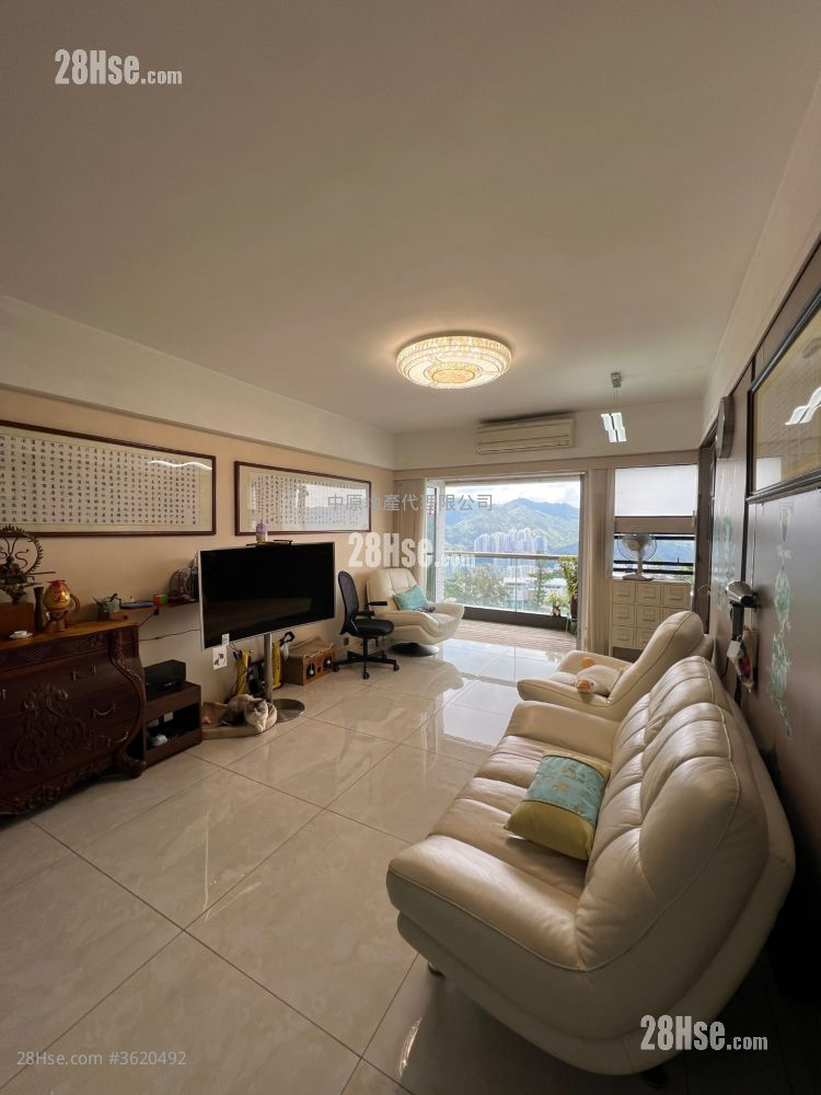 Greenwood Terrace Sell 3 Bedrooms , 3 Bathrooms 1,143 ft² ( 106.2 m² ) Greenwood Terrace Sell 3 Bedrooms , 3 Bathrooms 1,143 ft² ( 106.2 m² )