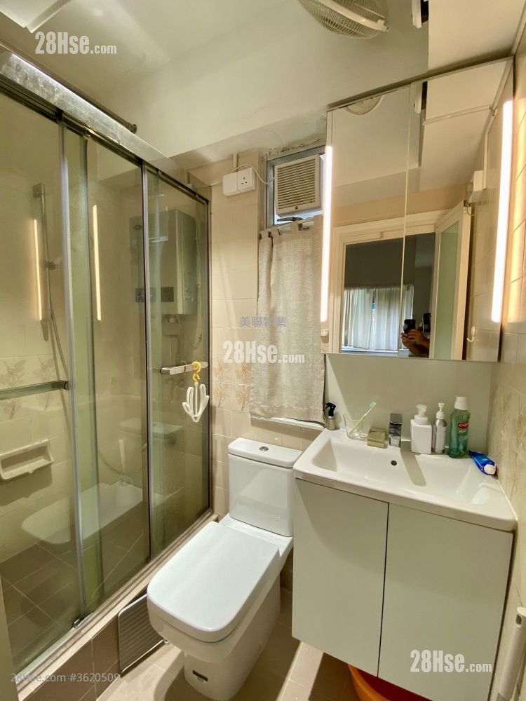 Tsuen King Garden Sell 2 Bedrooms , 1 Bathroom 362 ft² ( 33.6 m² ) Tsuen King Garden Sell 2 Bedrooms , 1 Bathroom 362 ft² ( 33.6 m² )