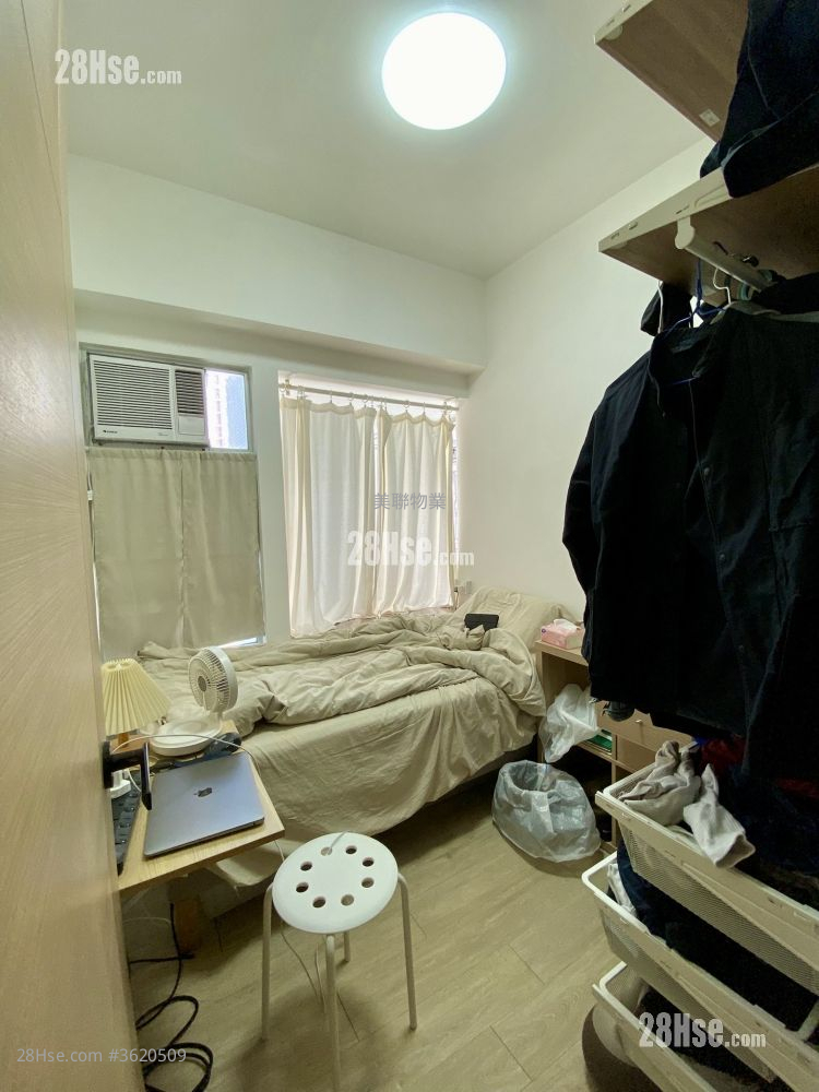 Tsuen King Garden Sell 2 Bedrooms , 1 Bathroom 362 ft² ( 33.6 m² ) Tsuen King Garden Sell 2 Bedrooms , 1 Bathroom 362 ft² ( 33.6 m² )