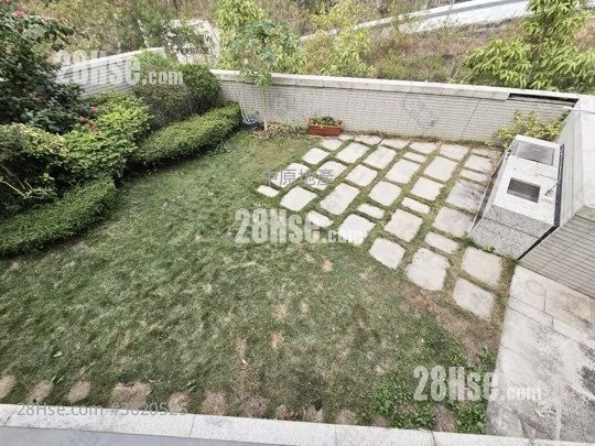 珀居 租盘 3,231 平方尺 ( 300.2 平方米 ) 珀居 租盘 3,231 平方尺 ( 300.2 平方米 )