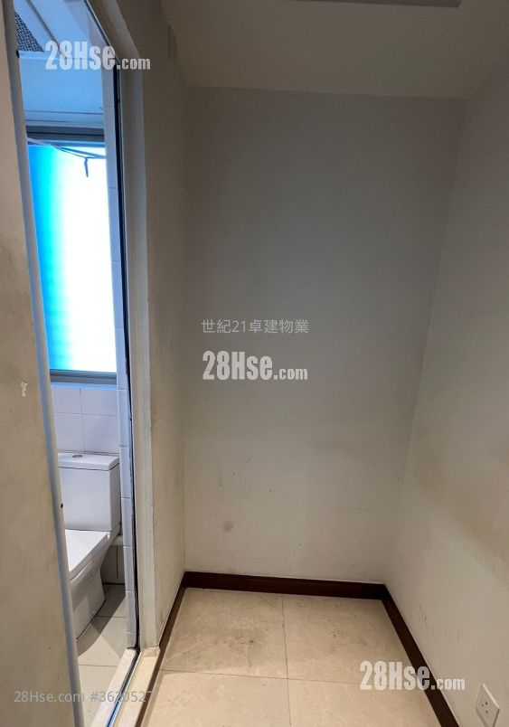 The Coronation Rental 4 Bedrooms , 2 Bathrooms 1,132 ft² ( 105.2 m² ) The Coronation Rental 4 Bedrooms , 2 Bathrooms 1,132 ft² ( 105.2 m² )
