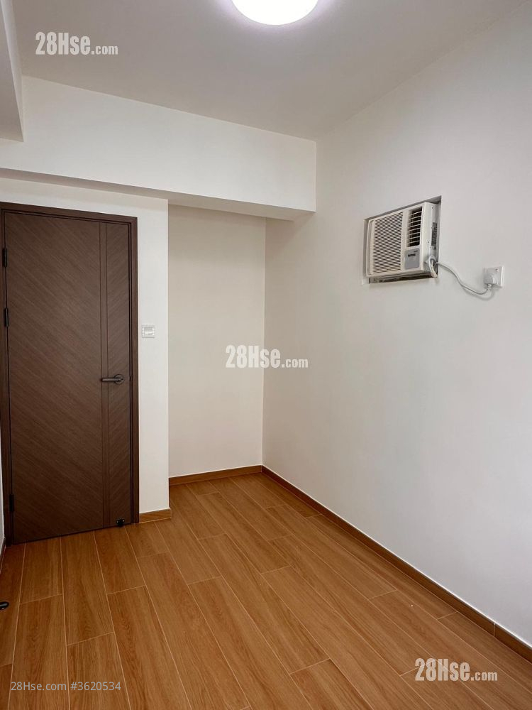 Tsuen King Garden Rental 2 Bedrooms , 1 Bathroom 408 ft² ( 37.9 m² ) Tsuen King Garden Rental 2 Bedrooms , 1 Bathroom 408 ft² ( 37.9 m² )