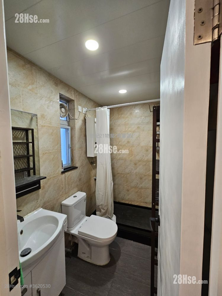 Kwong Ming Court Sell 646 ft² ( 60.0 m² ) Kwong Ming Court Sell 646 ft² ( 60.0 m² )