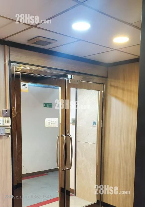 Kwong Sang Hong Centre Rental 2 Bedrooms 750 ft² ( 69.7 m² ) Kwong Sang Hong Centre Rental 2 Bedrooms 750 ft² ( 69.7 m² )