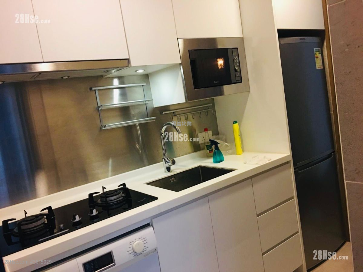 Heya Star Rental 2 Bedrooms , 1 Bathroom 542 ft² ( 50.4 m² ) Heya Star Rental 2 Bedrooms , 1 Bathroom 542 ft² ( 50.4 m² )