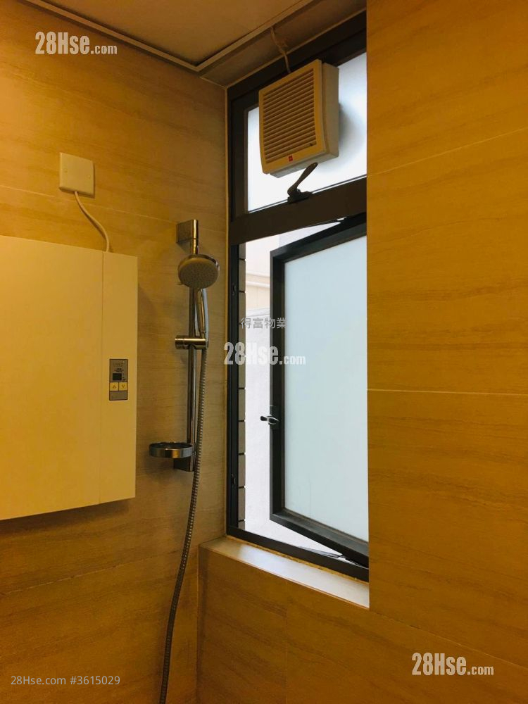 Heya Star Rental 2 Bedrooms , 1 Bathroom 542 ft² ( 50.4 m² ) Heya Star Rental 2 Bedrooms , 1 Bathroom 542 ft² ( 50.4 m² )