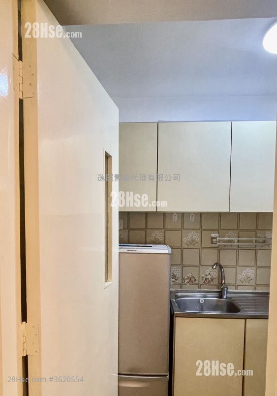 Whampoa Garden Rental 389 ft² ( 36.1 m² ) Whampoa Garden Rental 389 ft² ( 36.1 m² )