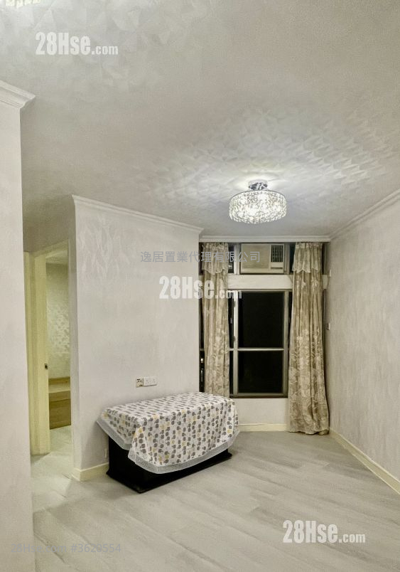 Whampoa Garden Rental 389 ft² ( 36.1 m² ) Whampoa Garden Rental 389 ft² ( 36.1 m² )