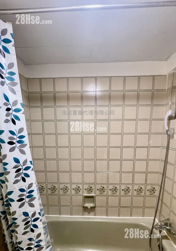 Whampoa Garden Rental 389 ft² ( 36.1 m² ) Whampoa Garden Rental 389 ft² ( 36.1 m² )