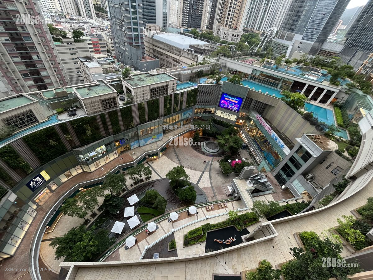 Vision City Sell 3 Bedrooms , 2 Bathrooms 742 ft² ( 68.9 m² ) Vision City Sell 3 Bedrooms , 2 Bathrooms 742 ft² ( 68.9 m² )