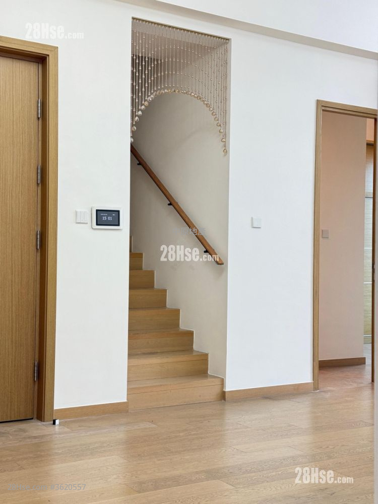 The Bloomsway Rental 1,234 ft² ( 114.6 m² ) The Bloomsway Rental 1,234 ft² ( 114.6 m² )