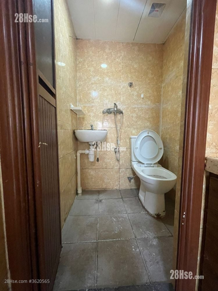 Mong Kok Rental 170 ft² ( 15.8 m² ) Mong Kok Rental 170 ft² ( 15.8 m² )