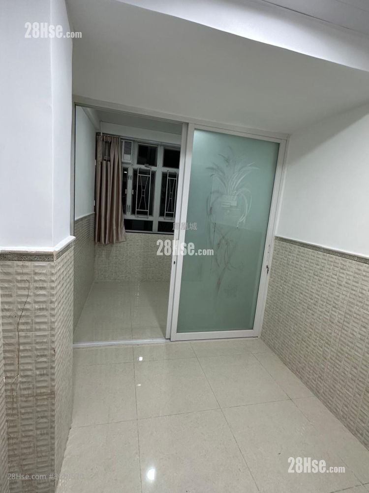 Wah Hing Building Rental 1 Bedroom , 1 Bathroom 160 ft² ( 14.9 m² ) Wah Hing Building Rental 1 Bedroom , 1 Bathroom 160 ft² ( 14.9 m² )