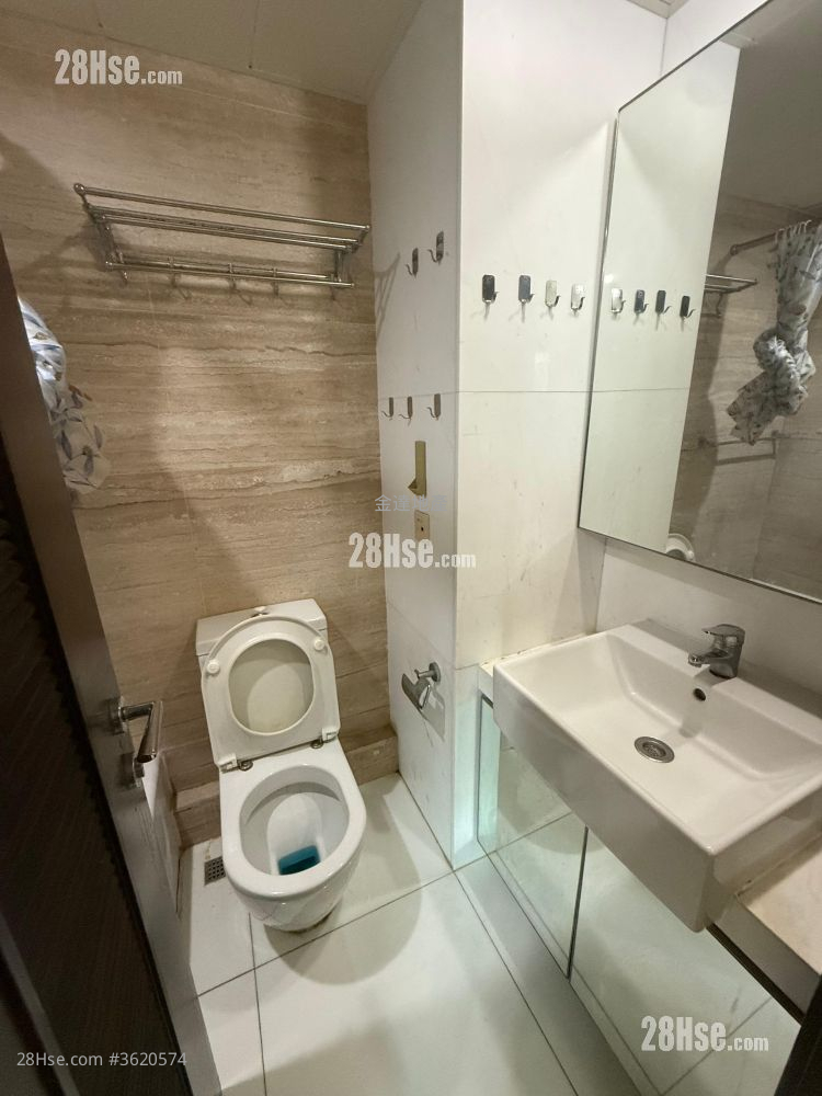 Grand Waterfront Rental 2 Bedrooms , 1 Bathroom 385 ft² ( 35.8 m² ) Grand Waterfront Rental 2 Bedrooms , 1 Bathroom 385 ft² ( 35.8 m² )