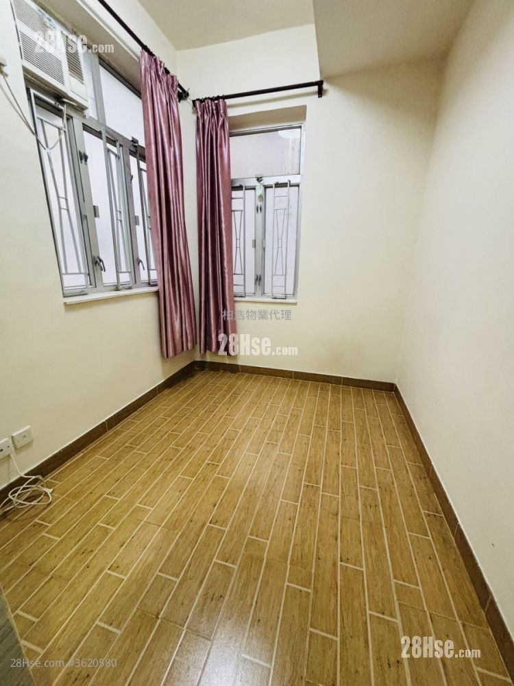 Chinese Mansion Rental Studio , 1 Bathroom 100 ft² ( 9.3 m² ) Chinese Mansion Rental Studio , 1 Bathroom 100 ft² ( 9.3 m² )