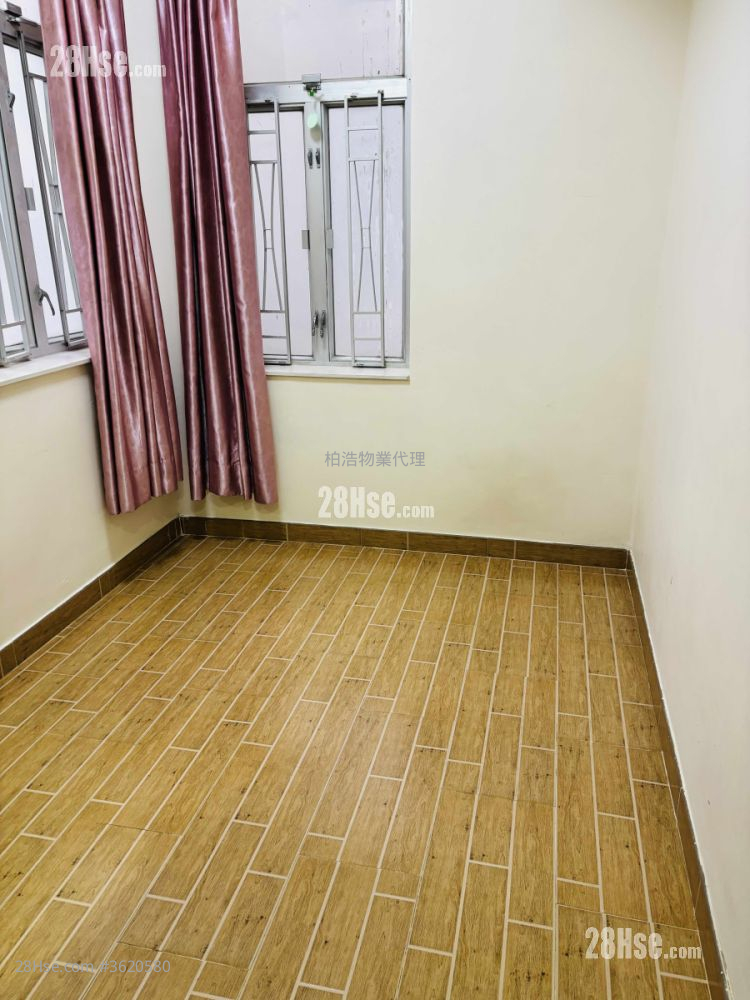 Chinese Mansion Rental Studio , 1 Bathroom 100 ft² ( 9.3 m² ) Chinese Mansion Rental Studio , 1 Bathroom 100 ft² ( 9.3 m² )