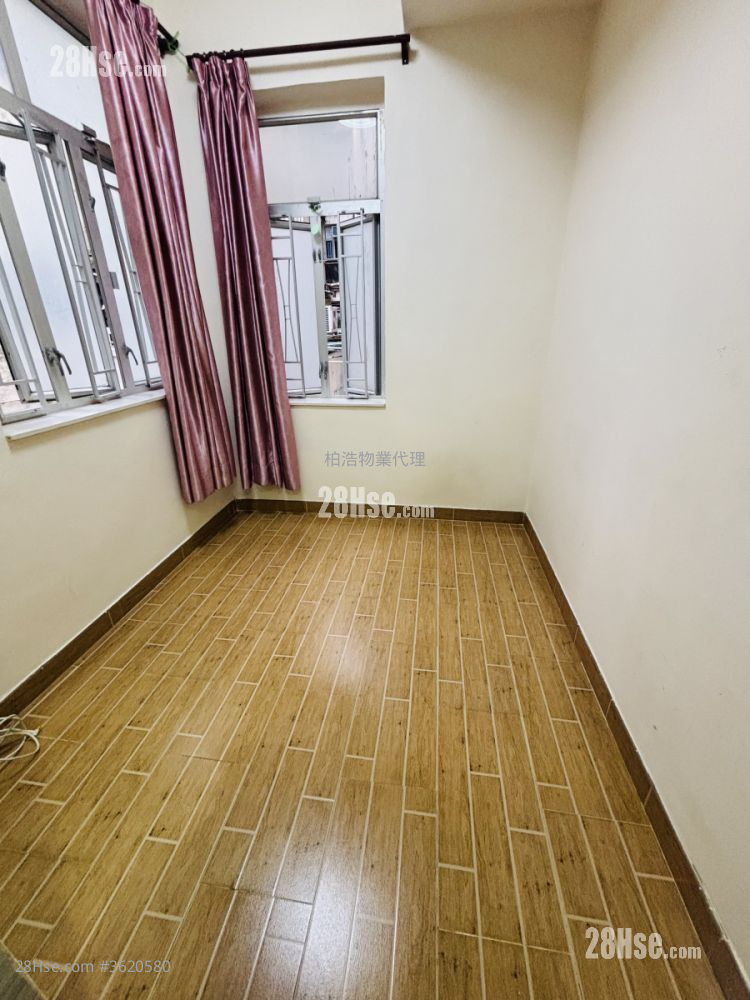 Chinese Mansion Rental Studio , 1 Bathroom 100 ft² ( 9.3 m² ) Chinese Mansion Rental Studio , 1 Bathroom 100 ft² ( 9.3 m² )