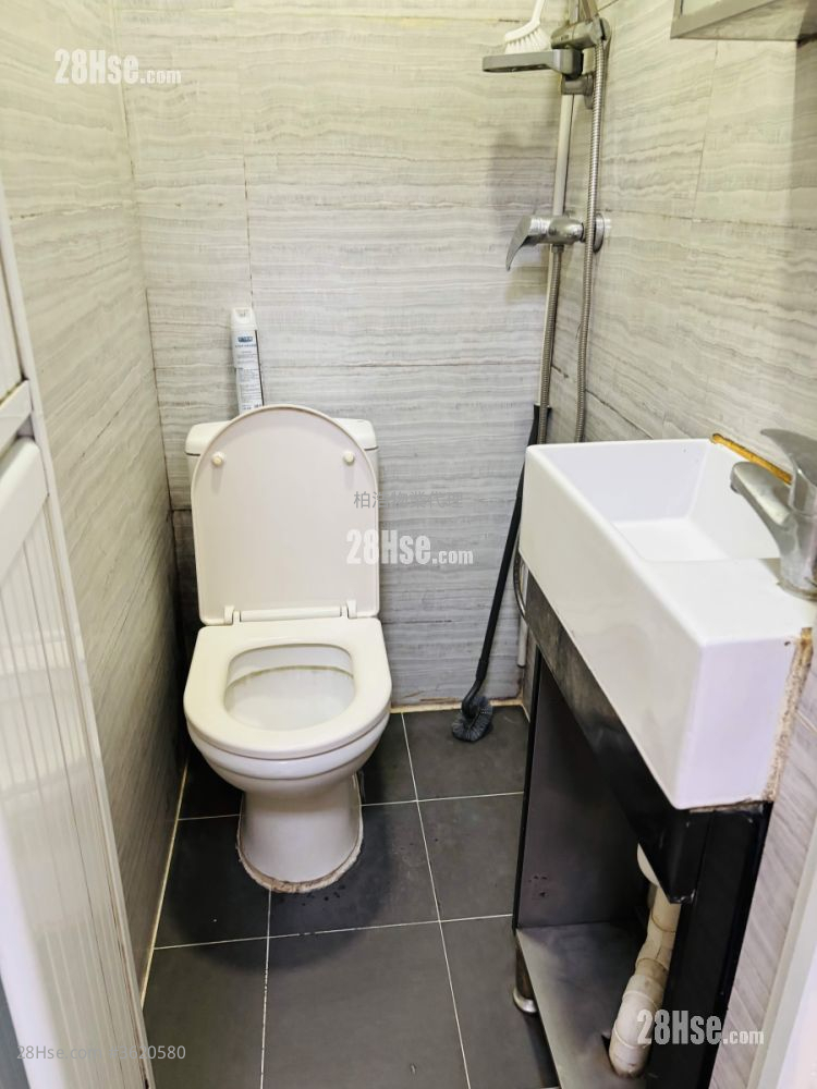 Chinese Mansion Rental Studio , 1 Bathroom 100 ft² ( 9.3 m² ) Chinese Mansion Rental Studio , 1 Bathroom 100 ft² ( 9.3 m² )