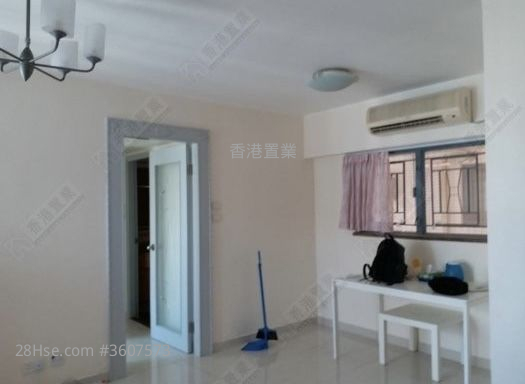 海悦豪园 租盘 3 房 , 2 浴室 604 平方尺 ( 56.1 平方米 ) 海悦豪园 租盘 3 房 , 2 浴室 604 平方尺 ( 56.1 平方米 )