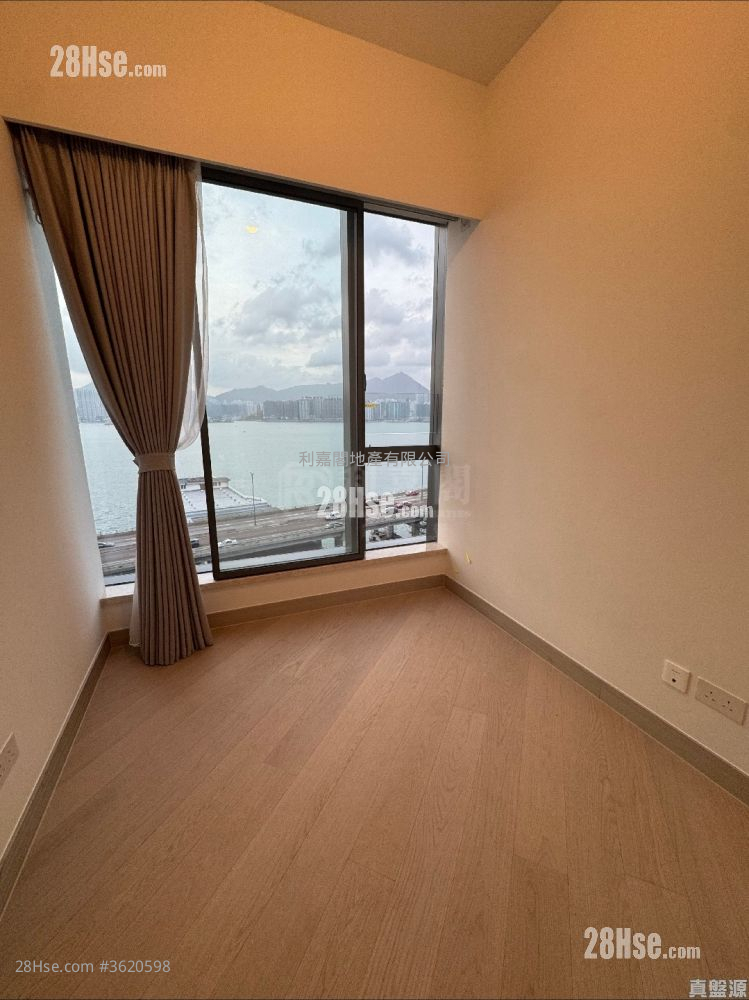 Victoria Harbour Ii Rental 3 Bedrooms , 2 Bathrooms 1,107 ft² ( 102.8 m² ) Victoria Harbour Ii Rental 3 Bedrooms , 2 Bathrooms 1,107 ft² ( 102.8 m² )