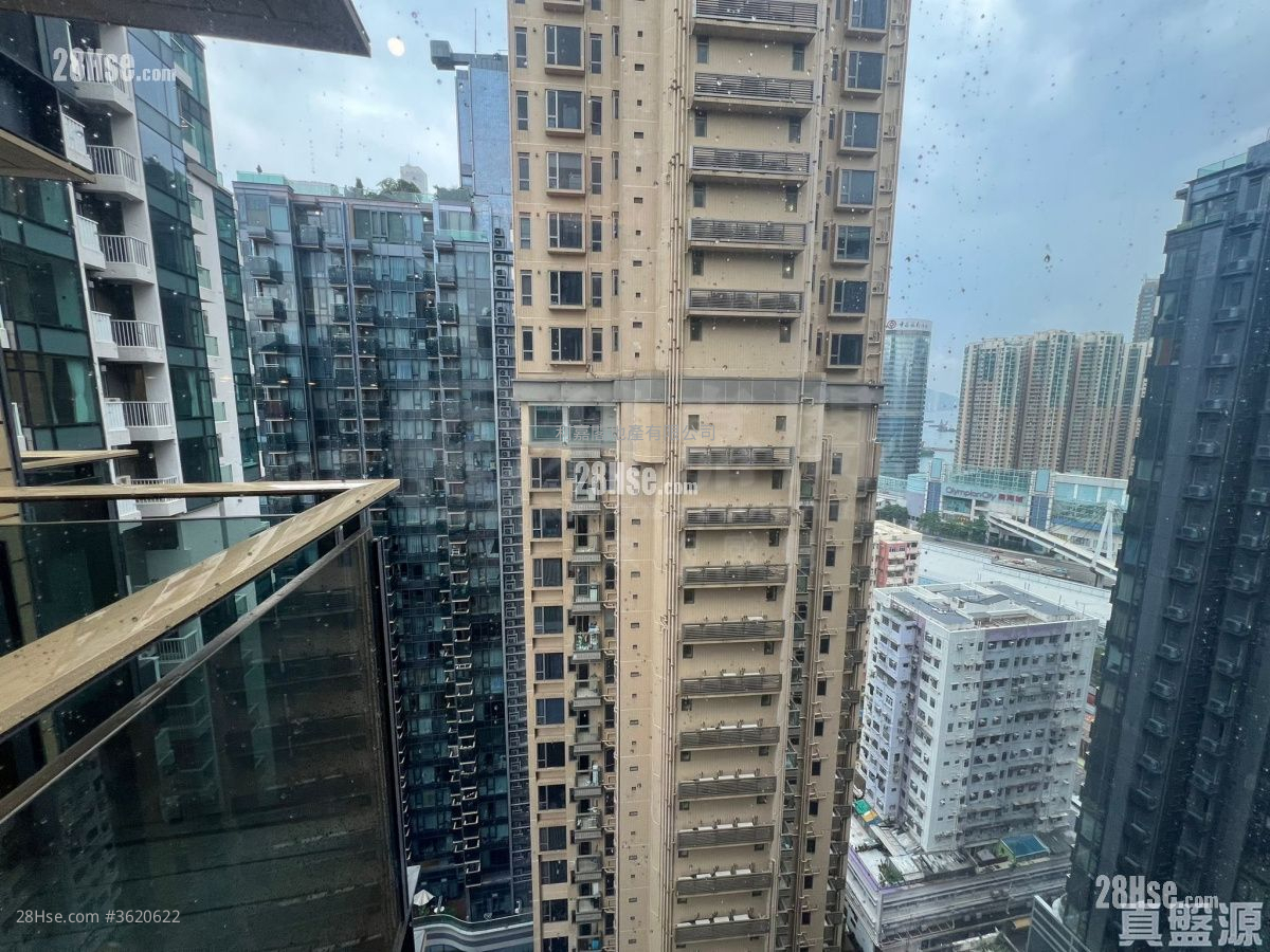 Eltanin Square Mile Sell 1 Bedroom 259 ft² ( 24.1 m² ) Eltanin Square Mile Sell 1 Bedroom 259 ft² ( 24.1 m² )